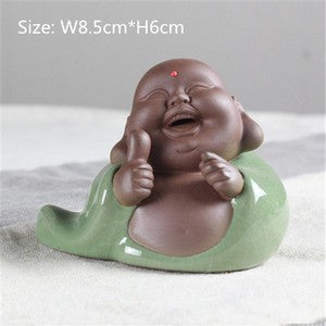 China Novelty Tea Play Statue Pee Doll Smile Buddha Monk Wealth Bring Tea Pet