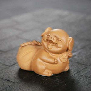 Yixing Zisha Artware Tea Pet Wealthy Mascot Pig Statue Table Decoration Ornament