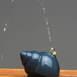 Zisha Tea Play House Decoration Creative Tea Pet Water Squirt Frog on