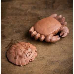 Multi Functional Tea Pet Yixing Zisha Crab Purple Clay Tea Strainer Filter Net