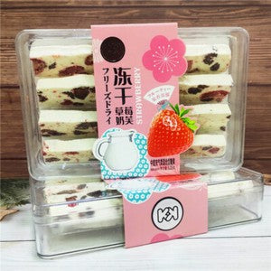120g Thousand Layer Mango Milk Cake Freeze-Dried Strawberry Snowflake Snacks