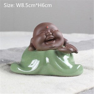 China Novelty Tea Play Statue Pee Doll Smile Buddha Monk Wealth Bring Tea Pet