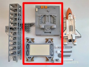 1/400 Space Shuttle Discovery with Launcher Platform Painted Model Collection