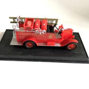 Alloy Retro Fire Truck Model Simulation Car Model 1926-2001