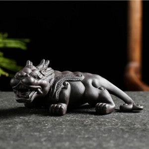 Creative Yixing Zisha Tea Pet Purple Clay Mythic Animals Home Decoration Chinese
