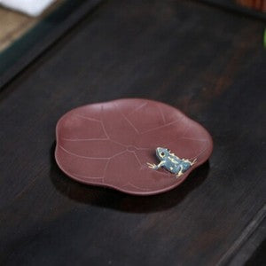 Creative Holder For Teacup Frog Statue Handmade Artware Yixing Zisha Purple Clay