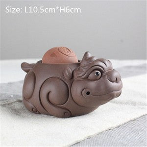 China Novelty Tea Play Statue Pee Doll Smile Buddha Monk Wealth Bring Tea Pet