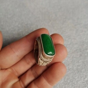 Chinese Old Antique Tibetan Inlaid Green Red Agate Gemstone Ring Collection