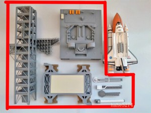 1/400 Space Shuttle Discovery with Launcher Platform Painted Model Collection