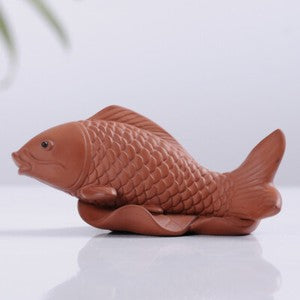 1PC Yixing Zisha Tea Pet Fish Tea Play Purple Clay Ornament Fish Statue Tea Pet