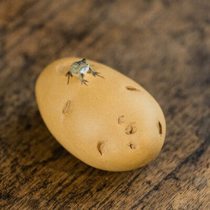 Creative Tea Pet Frog Statue Yixing Zisha Tea Play Purple Clay Potato Tomato New
