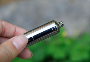 Titanium Waterproof Medicine Pill Bottles Necklace Pendants Perfume Bottles Box