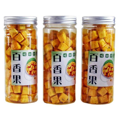 Green orange lemon passion fruit tea kumquat slices summer cold brew tea bottle