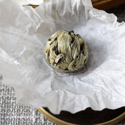 Yunnan white tea Jinggu Bai Hao Yinzhen Longzhu single bud moonlight white bud