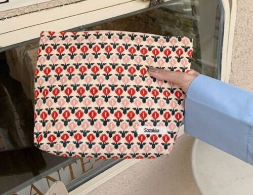 Embroidery Cosmetic Bag Clutch Bag Large Makeup Organizer Pouch 5*18*25 CM 50G