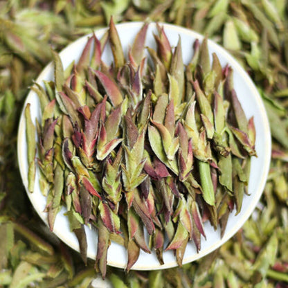 Yunnan Pu'er Tea Purple Buds Early Spring New Tea MingQian Spring Tea Nectar Tea