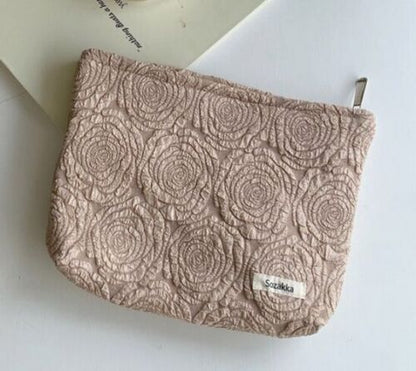 Embroidery Cosmetic Bag Clutch Bag Large Makeup Organizer Pouch 5*18*25 CM 50G