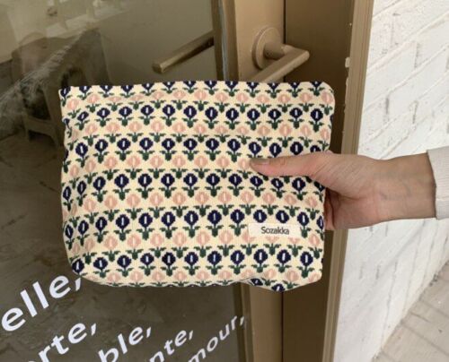 Embroidery Cosmetic Bag Clutch Bag Large Makeup Organizer Pouch 5*18*25 CM 50G