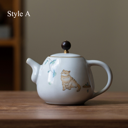 Cute Cat Ceramic Teapot Traditional Chinese Tea Pot 280ml