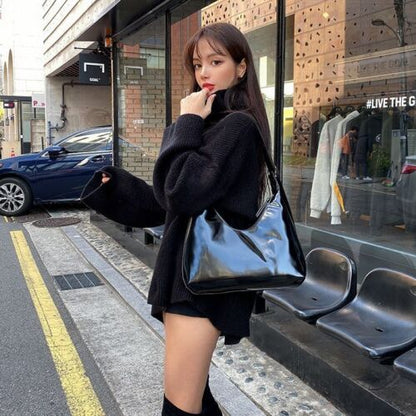 Women Shoulder Bags Vintage Patent Leather Underarm Bag Retro Half Moon Handbags