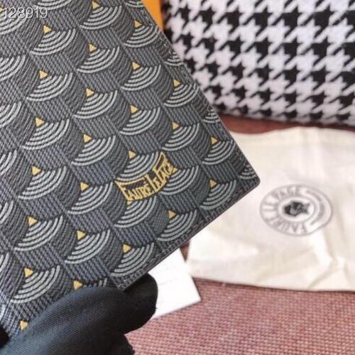 Genuine Leather Cover Case Travel Passport Holder Vintage Card Holder Wallet 1PC