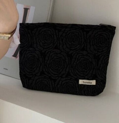 Embroidery Cosmetic Bag Clutch Bag Large Makeup Organizer Pouch 5*18*25 CM 50G