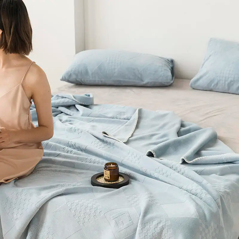 soft velvet blanket thin for summer Chinese bed cover on sales comfortable luxury made in China twin full queen king size new