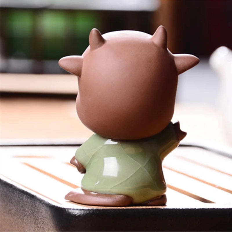 squirt pee tea pet yixing zisha purple clay happy ox home table decoration small size tea play creative ornament from China new