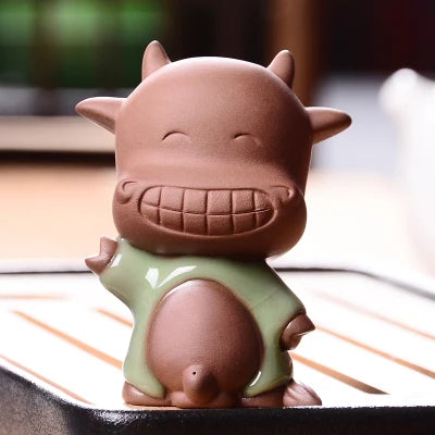 squirt pee tea pet yixing zisha purple clay happy ox home table decoration small size tea play creative ornament from China new