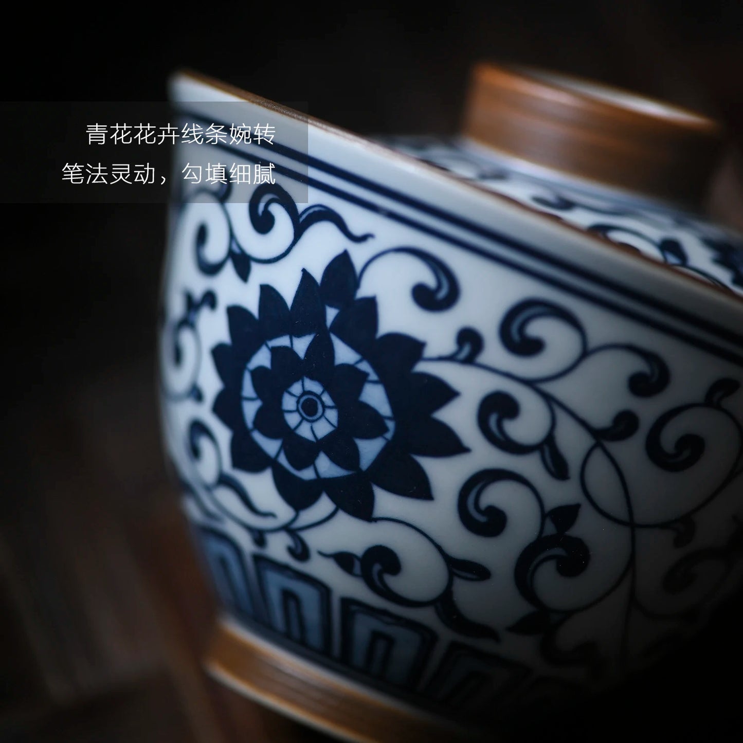 under the jingdezhen glaze porcelain hand-painted tureen handmade Chinese style tea bowl of ancient ceramic tea set