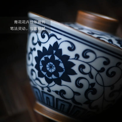 under the jingdezhen glaze porcelain hand-painted tureen handmade Chinese style tea bowl of ancient ceramic tea set