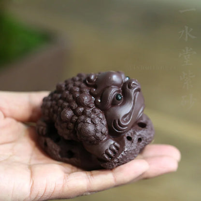 undressed ore purple sand tea pet play old paint three purple clay sculpture furnishing articles tea fine toad fortune