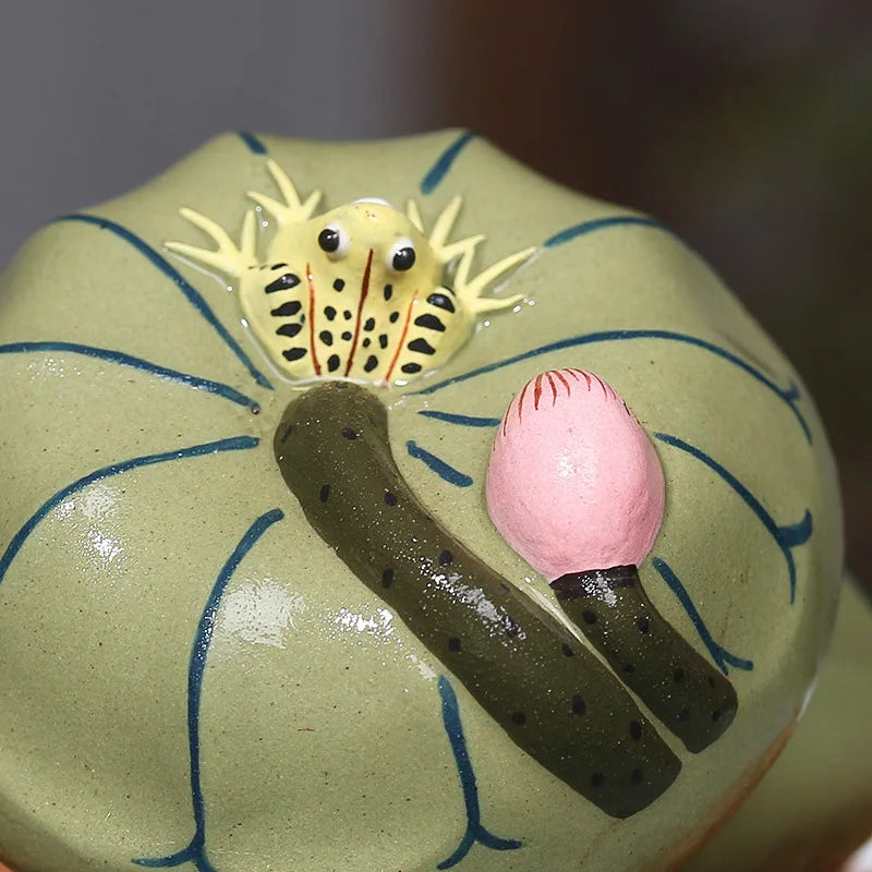 water spray tea pet yixing zisha purple clay frog statue on lotus leaf holder for lid of tea pot gaiwan ornament on sales