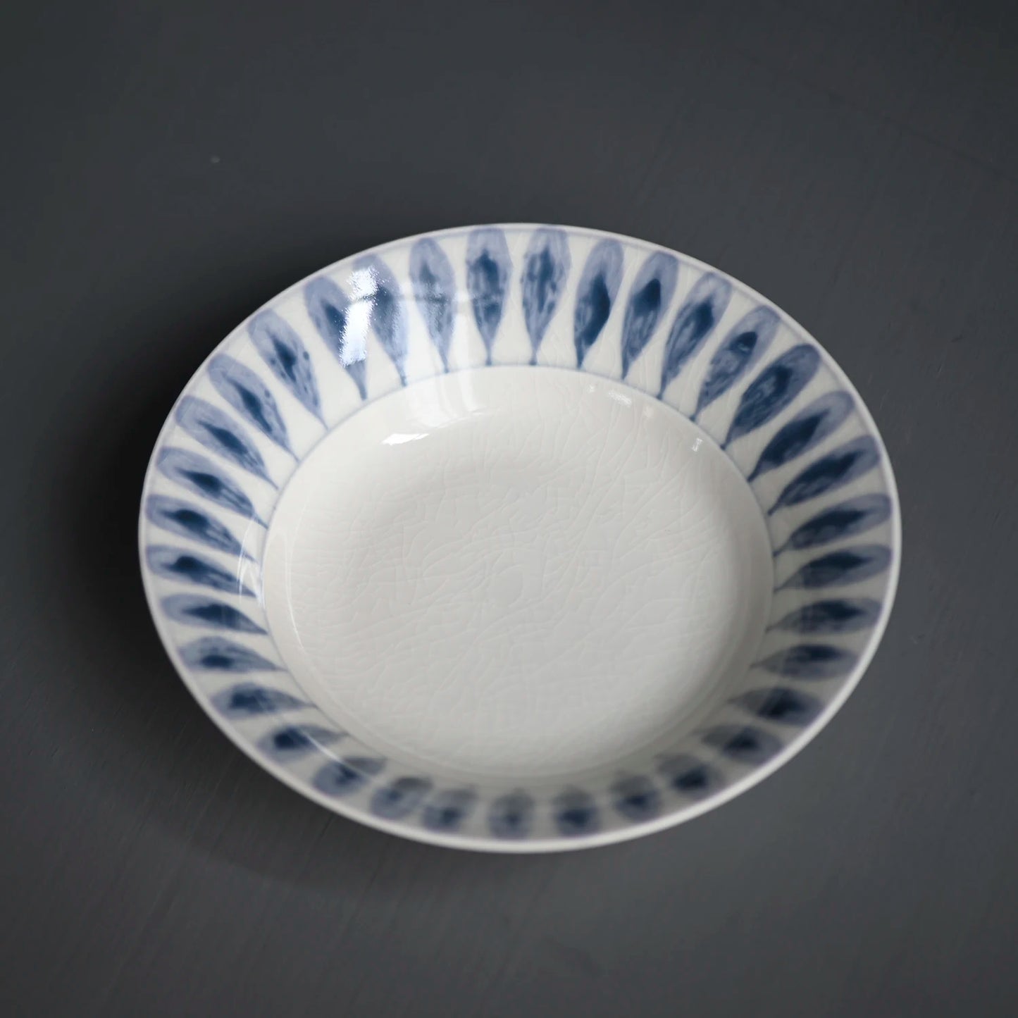 white hand-painted deep plate open piece can raise Chinese Disc Ceramic dry bubble pot bearing pot tea set accessories