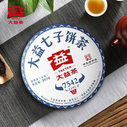 Menghai Dayi 7542 Pu'er Tea Cake 2021 Chinese Yunnan Puerh Pu-erh 357g Raw Puer